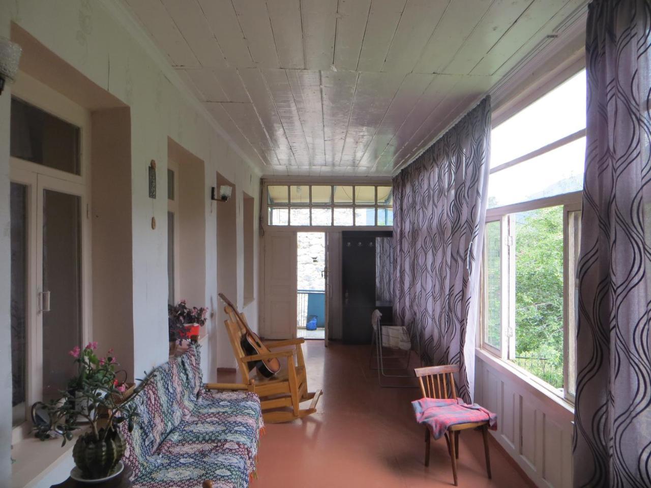 Marina Chartolani'S Guest House Mestia Kültér fotó